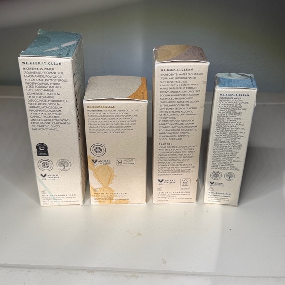 Honest Beauty 4-Piece Skincare Set - Picture 4 of 6